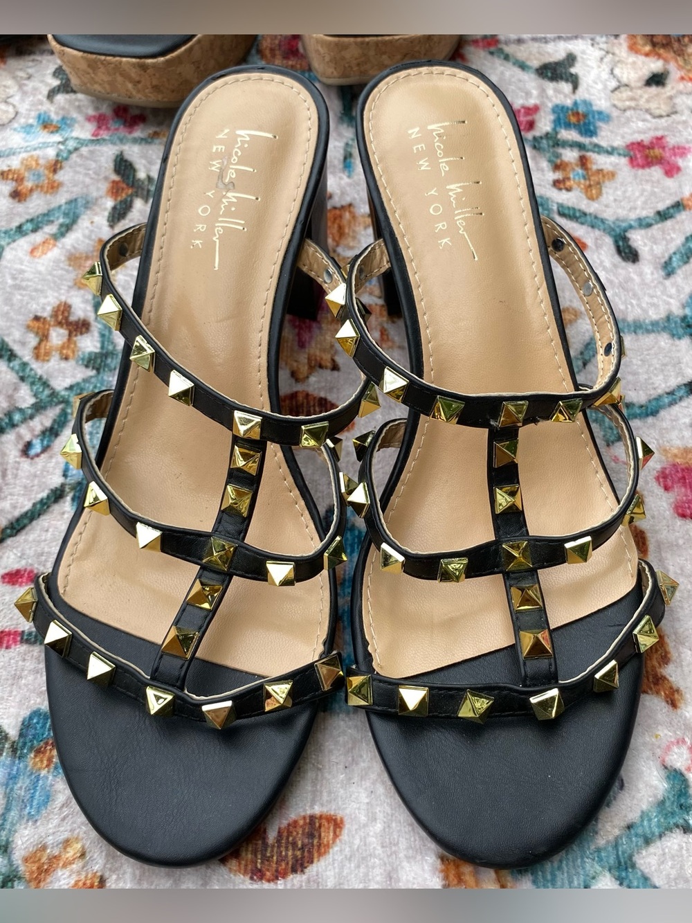 Nicole Miller Black Strappy Slide Sandals with Gold Studs sz9